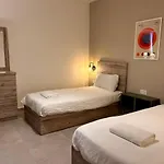Spacious 3 Bedroom With Balcony & Ac *