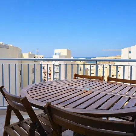 Apartmán Spacious 3 Bedroom With Balcony & Ac